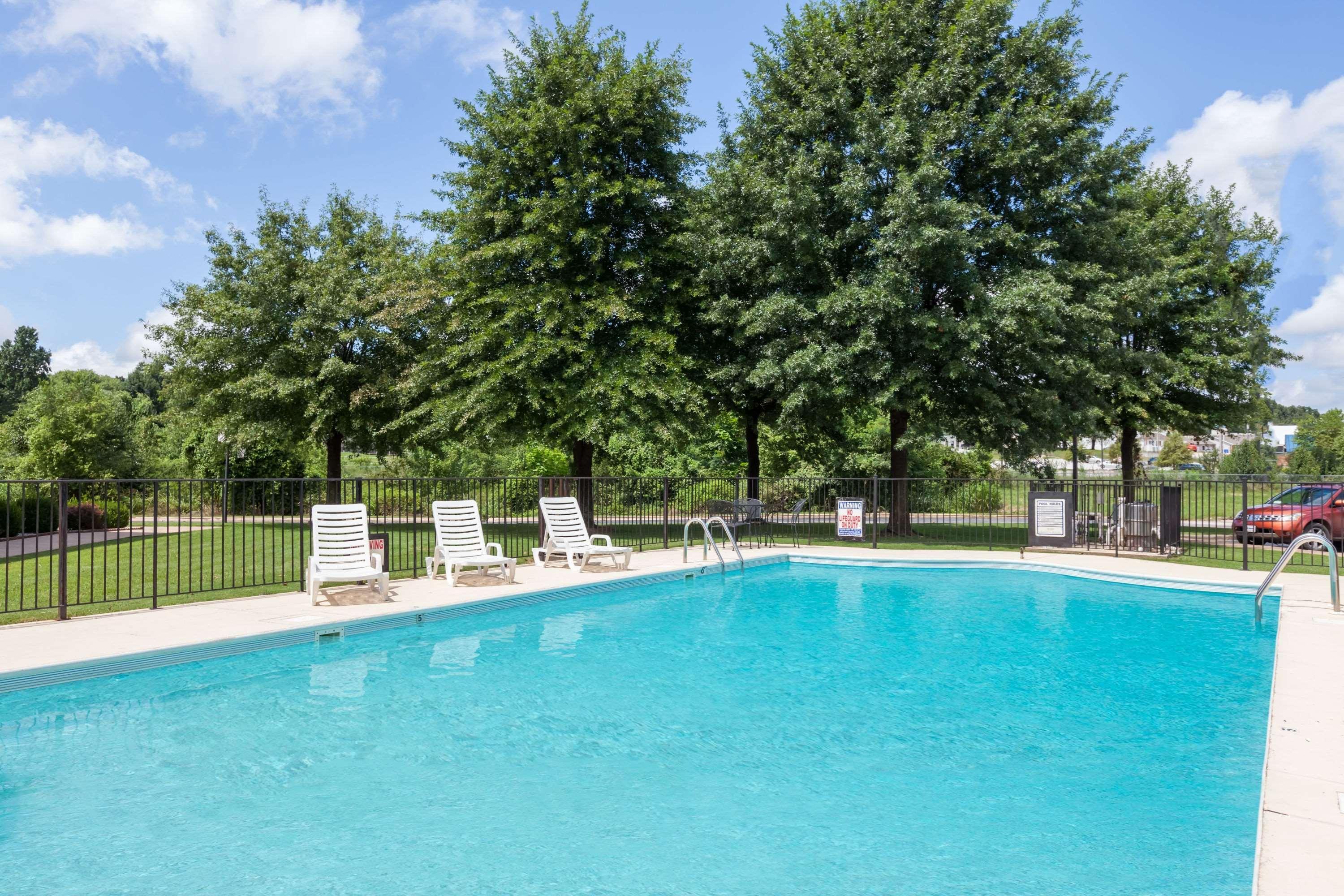 Super 8 By Wyndham Harrison Ar Motel Bagian luar foto