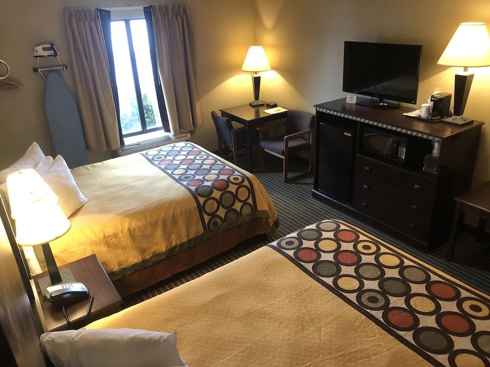 Super 8 By Wyndham Harrison Ar Motel Bagian luar foto
