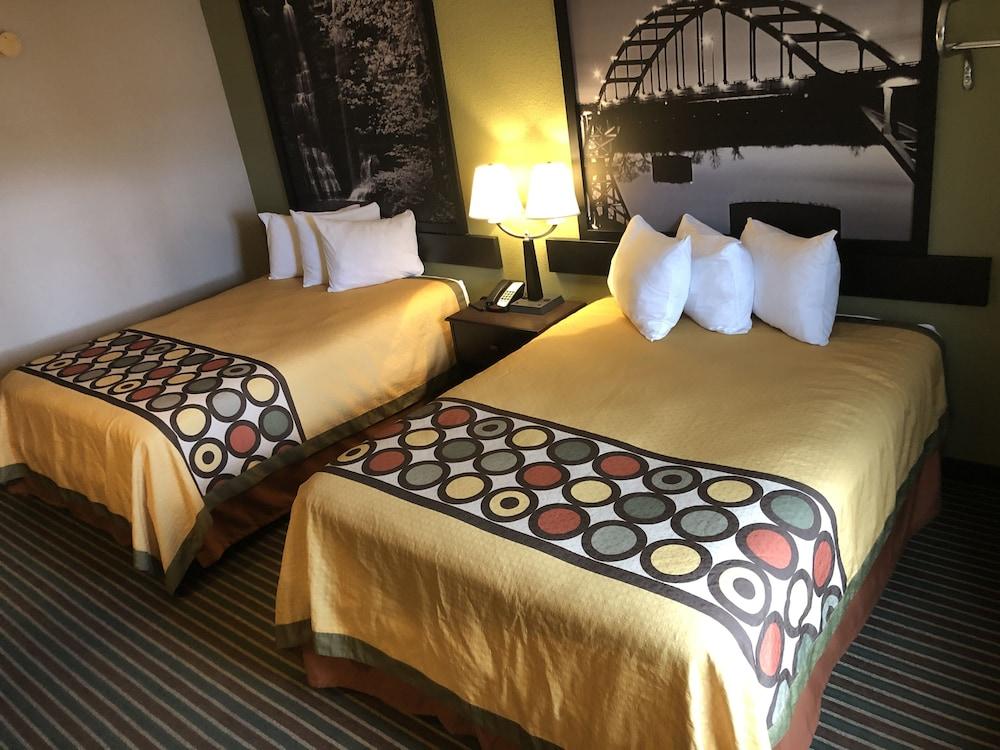 Super 8 By Wyndham Harrison Ar Motel Bagian luar foto